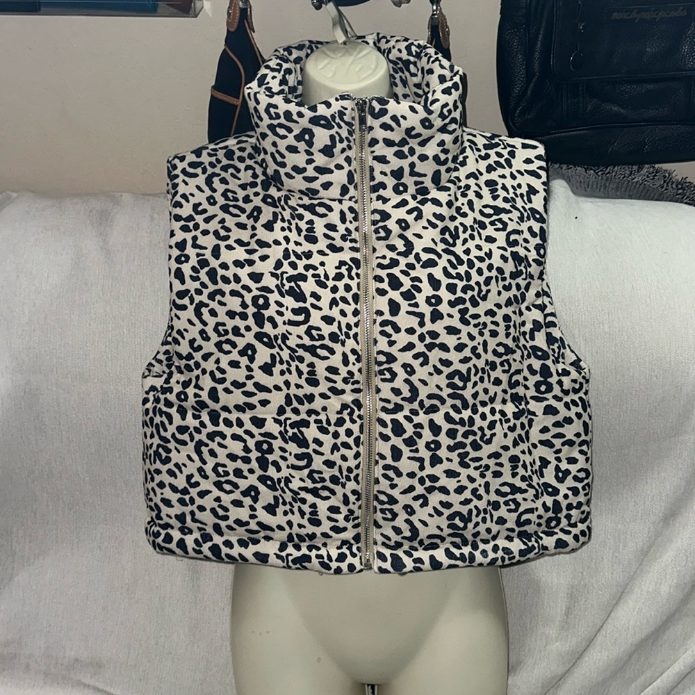 White black and silver animal print large puffy vest zip front